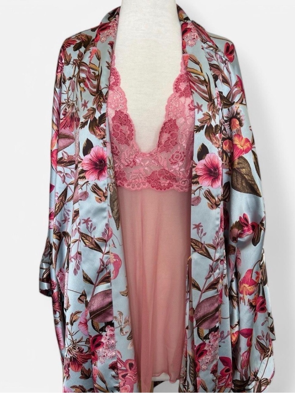 Victoria's Secret Pink Lace Chemise with Blue Floral Satin Robe Sz M 2 pcs